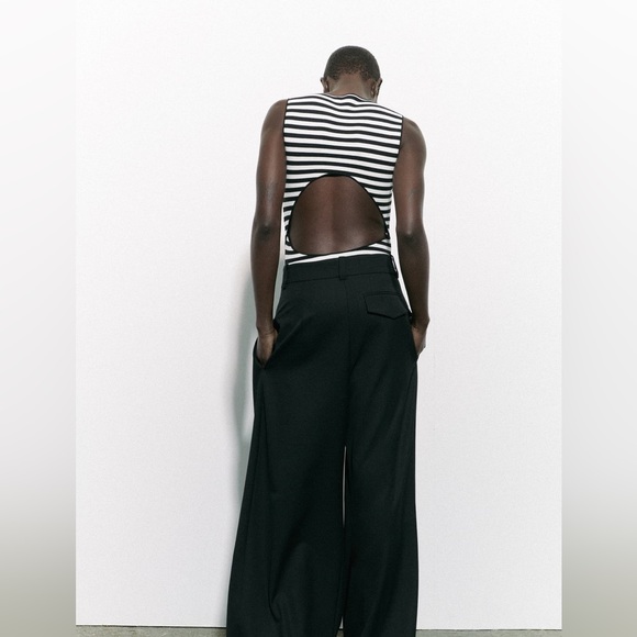 NWT Zara striped top with gorgeous open back design | Size S - Picture 4 of 6